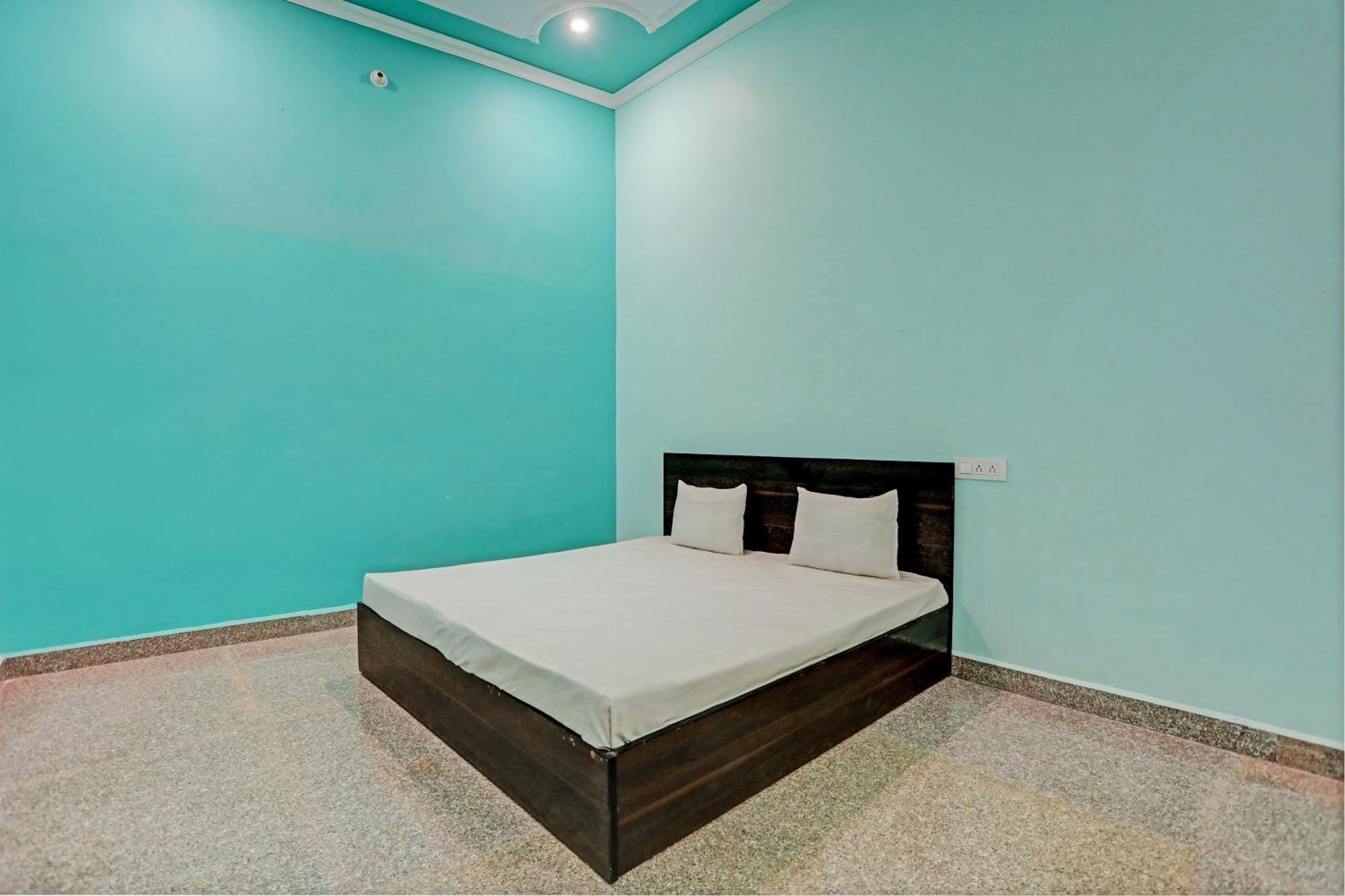 Oyo Moon Light Hotel Etah Exterior foto