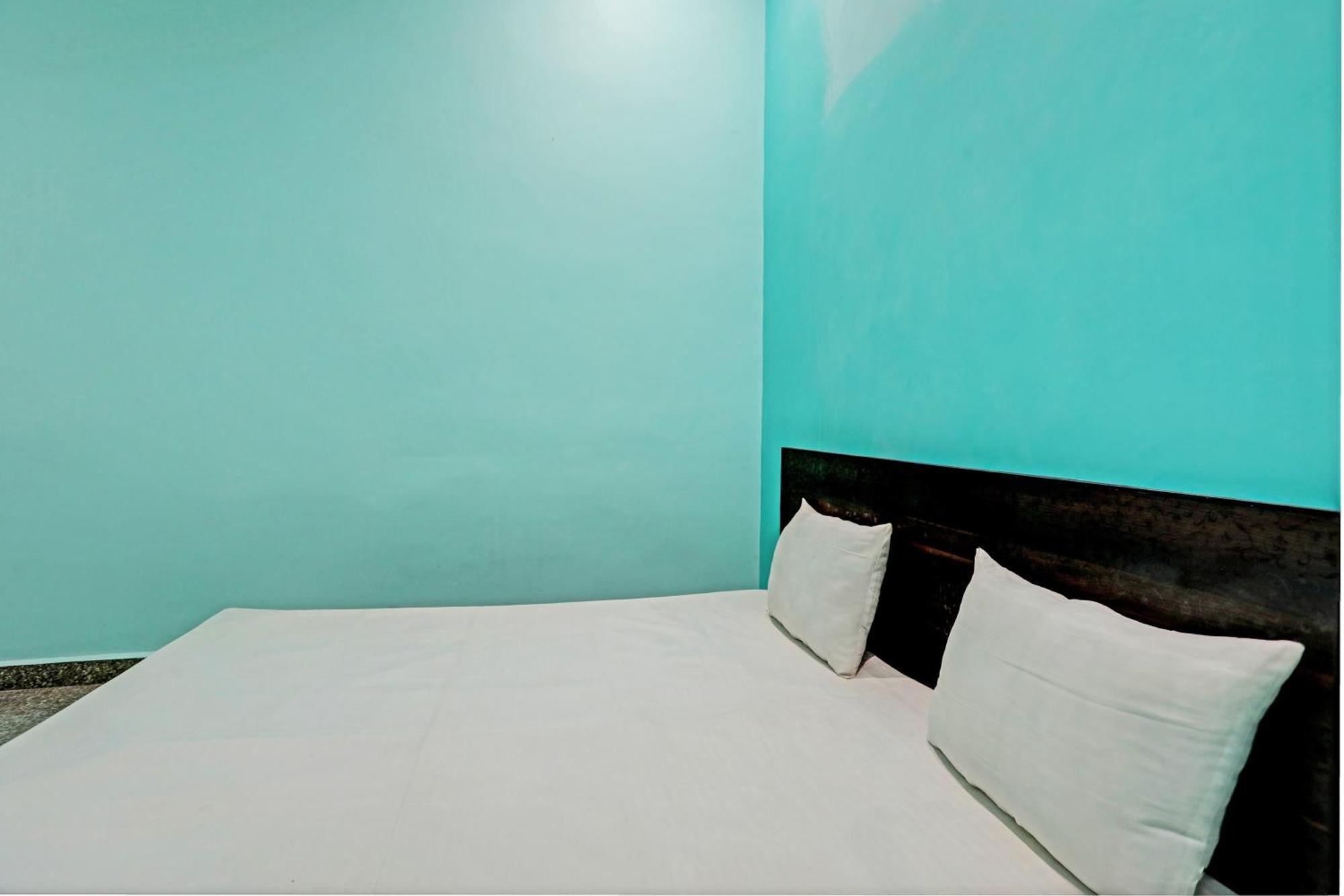 Oyo Moon Light Hotel Etah Exterior foto