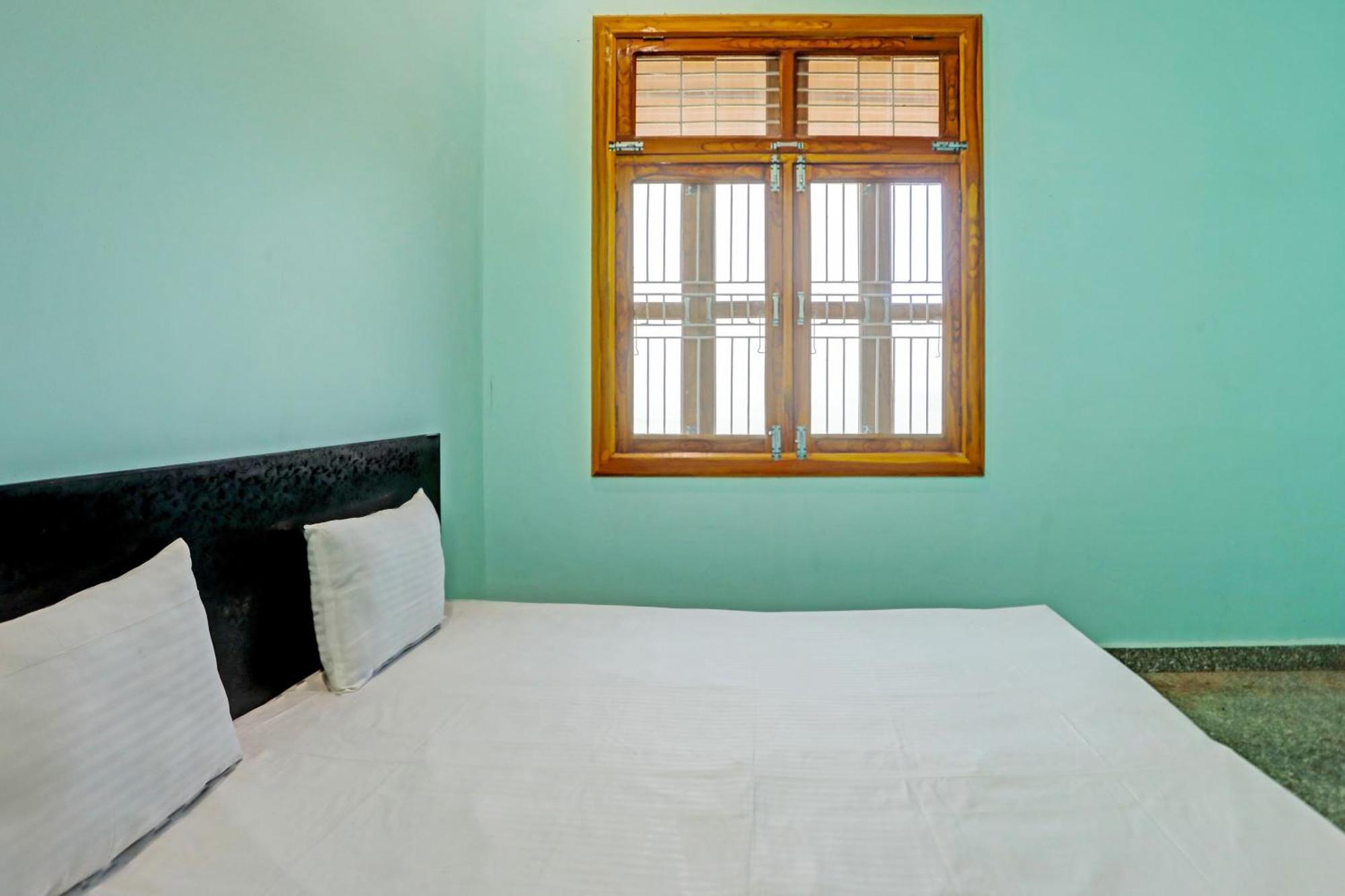 Oyo Moon Light Hotel Etah Exterior foto