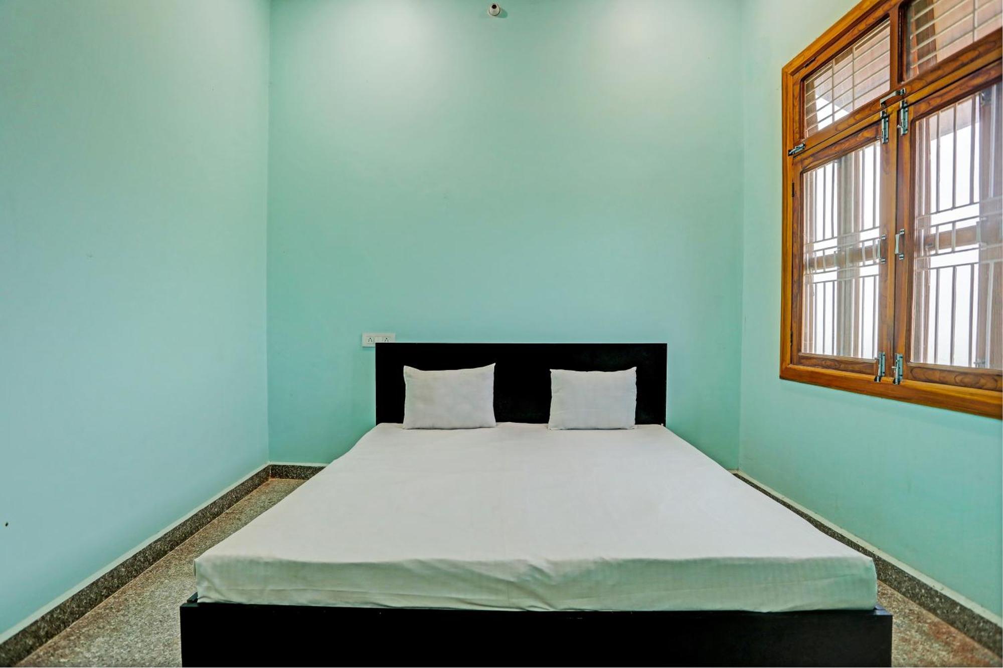 Oyo Moon Light Hotel Etah Exterior foto