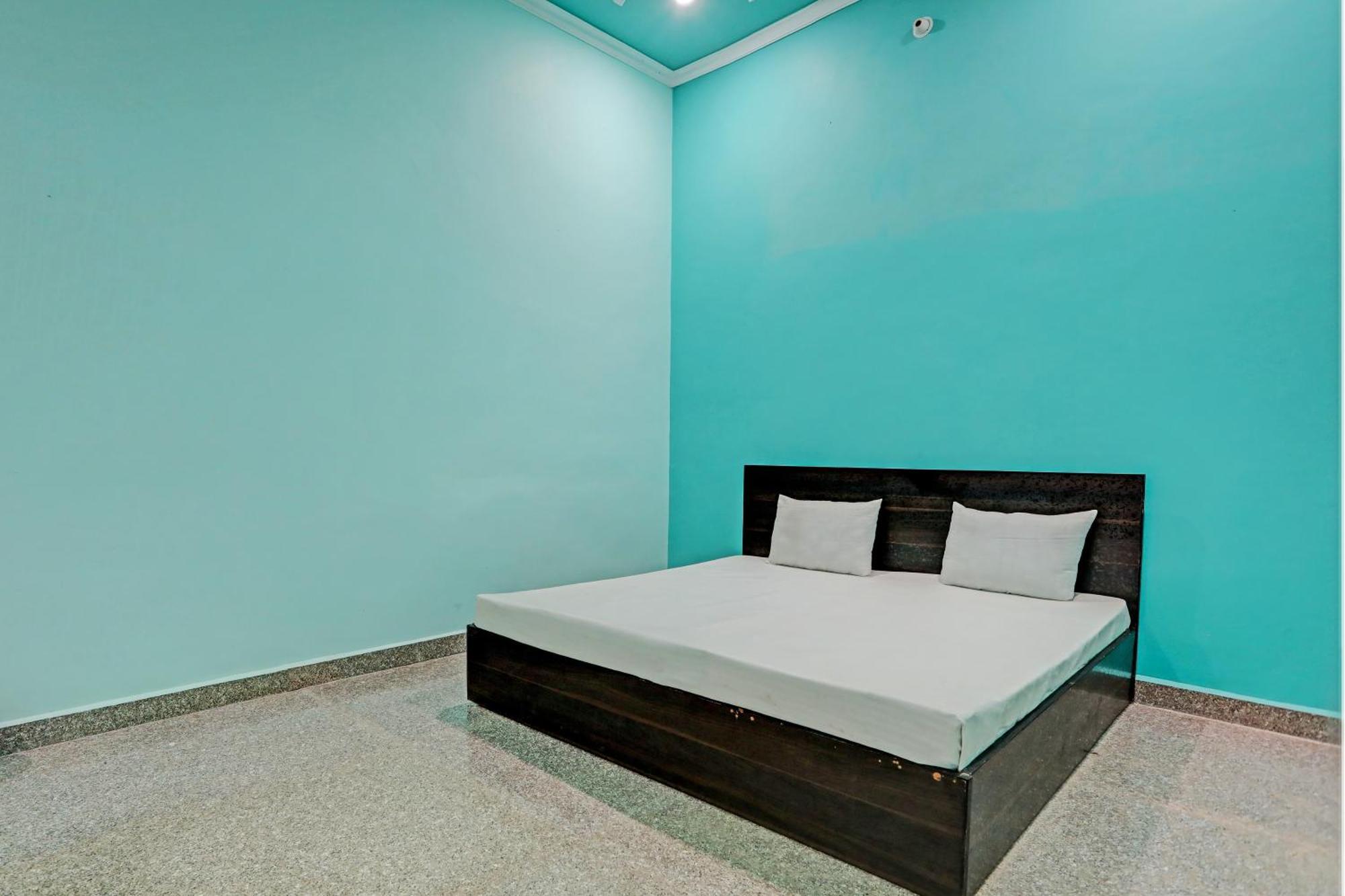 Oyo Moon Light Hotel Etah Exterior foto