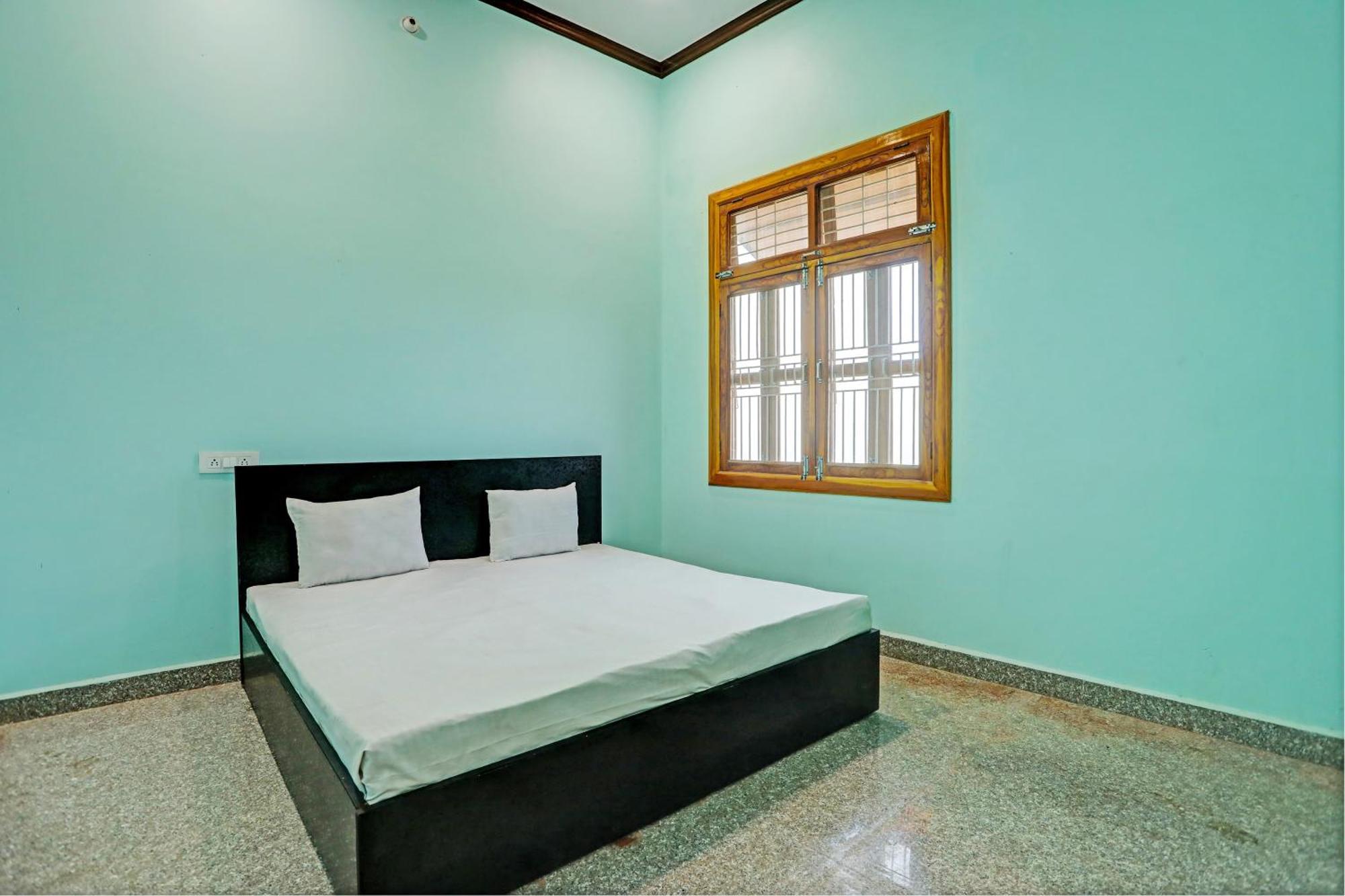 Oyo Moon Light Hotel Etah Exterior foto