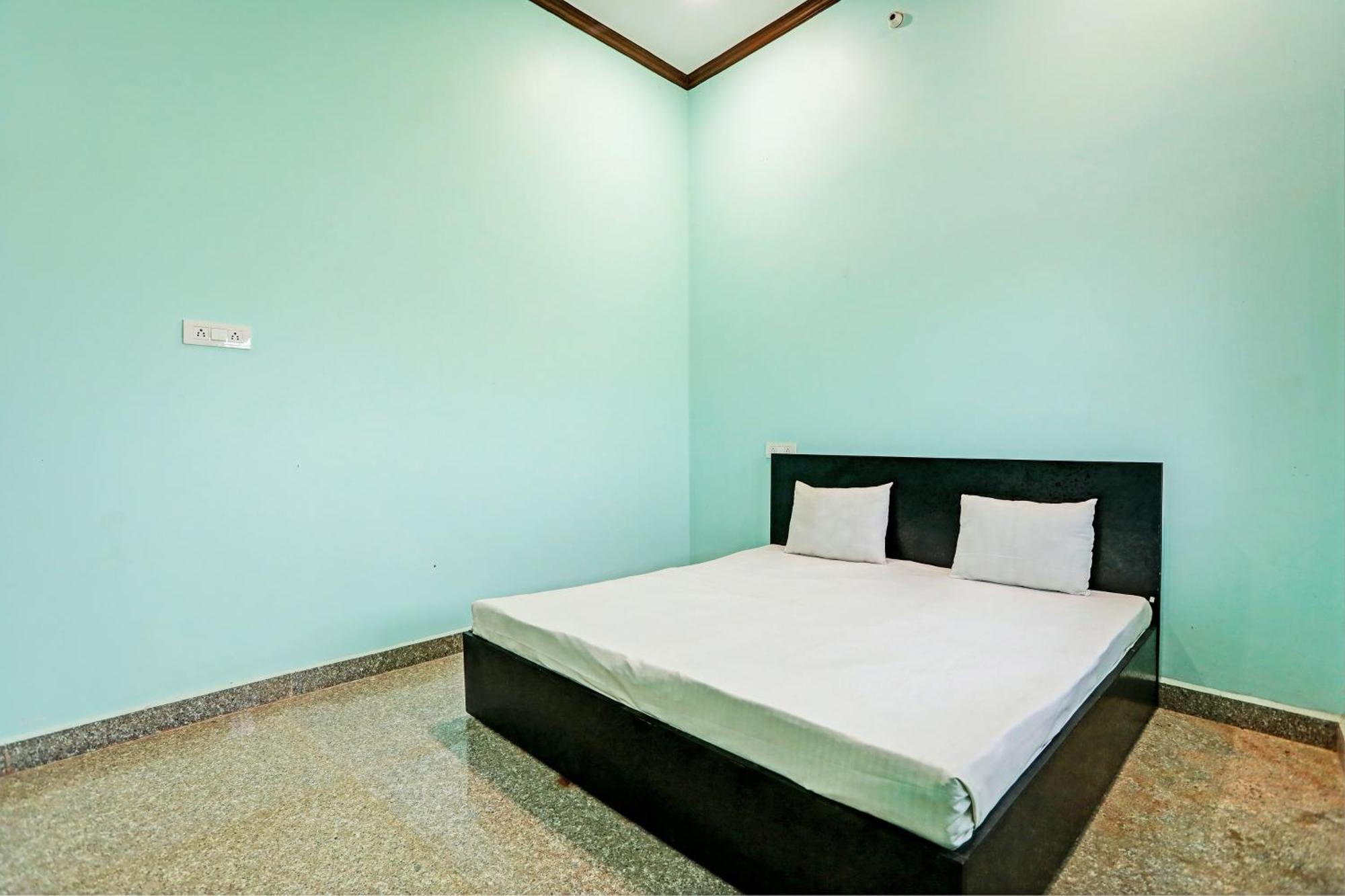 Oyo Moon Light Hotel Etah Exterior foto